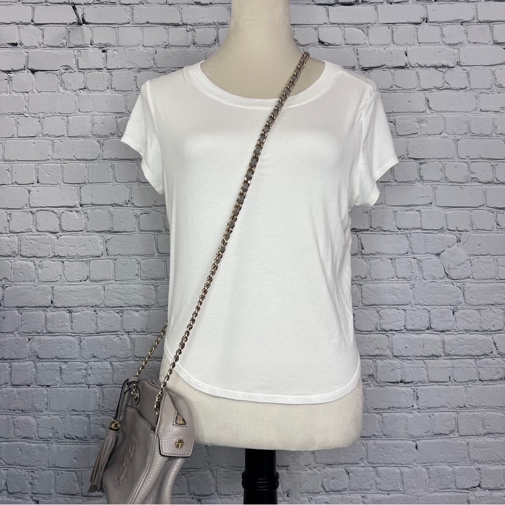 Tory Burch Pebbled Leather Shoulder Bag in Light Gray with Gold Hardware - Picture 5 of 15